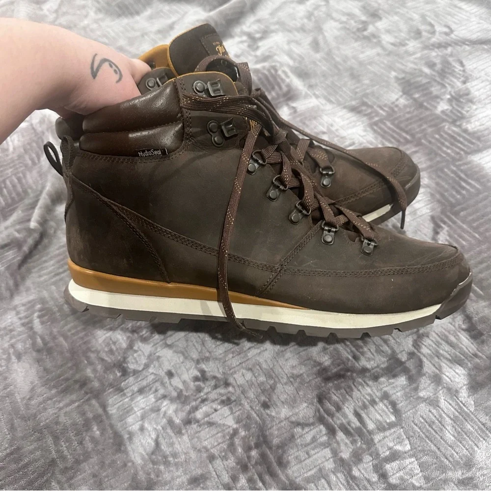 The North Face Back to Berkley Men's Brown Hiking Boots - Picture 7 of 8
